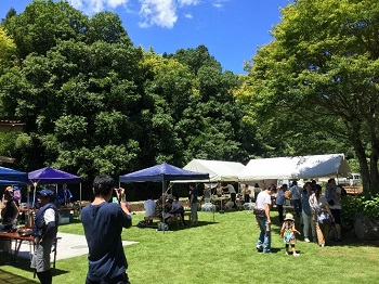 (写真)会場の様子(シモノロ・パーマネント)2